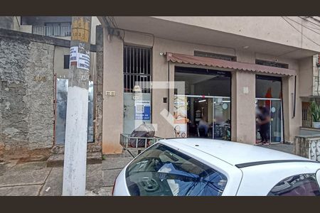 Casa para alugar com 55m², 1 quarto e sem vaga Casa para alugar com 55m², 1 quarto e sem vagaFachada