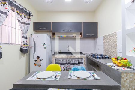 Casa para alugar com 55m², 1 quarto e sem vaga Casa para alugar com 55m², 1 quarto e sem vagaCozinha