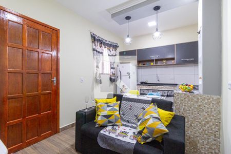 Sala de casa para alugar com 1 quarto, 55m² em Helena Maria, Osasco
