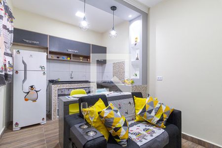 Sala de casa para alugar com 1 quarto, 55m² em Helena Maria, Osasco