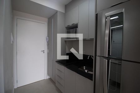 Cozinha de apartamento para alugar com 1 quarto, 27m² em Pinheiros, São Paulo