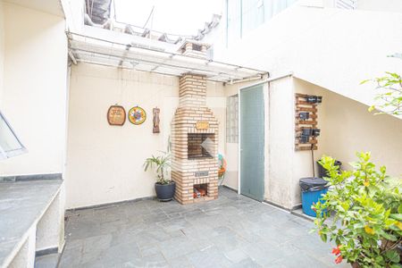 Casa à venda com 200m², 3 quartos e 2 vagasQuintal