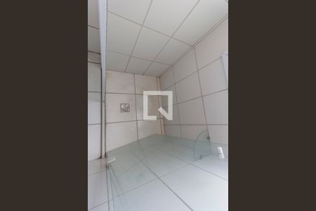 Apartamento para alugar com 57m², 2 quartos e 1 vagaDetalhe do banheiro
