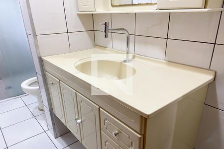 Casa para alugar com 100m², 2 quartos e 1 vaga Casa para alugar com 100m², 2 quartos e 1 vagaBanheiro