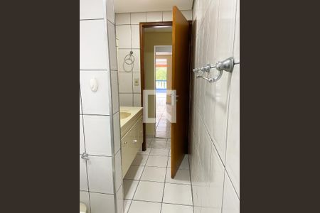 Casa para alugar com 100m², 2 quartos e 1 vaga Casa para alugar com 100m², 2 quartos e 1 vagaBanheiro