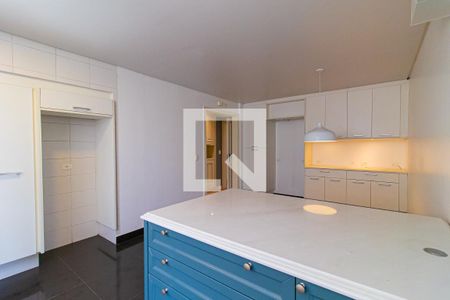 Apartamento à venda com 300m², 3 quartos e 2 vagas Apartamento à venda com 300m², 3 quartos e 2 vagasCozinha