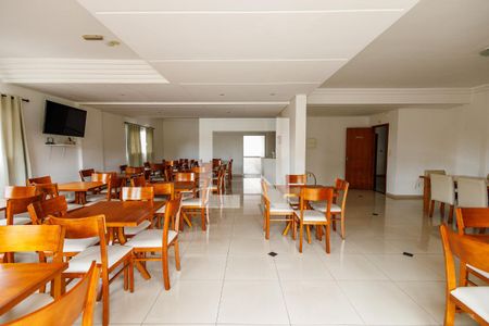 Apartamento para alugar com 75m², 2 quartos e 2 vagasÁrea comum - Salão de festas