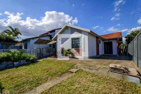 Casa à venda com 320m², 4 quartos e 2 vagas Casa à venda com 320m², 4 quartos e 2 vagasEntrada