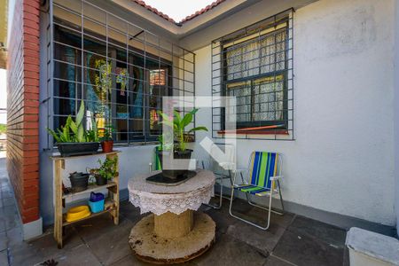 Casa à venda com 320m², 4 quartos e 2 vagas Casa à venda com 320m², 4 quartos e 2 vagasQuintal