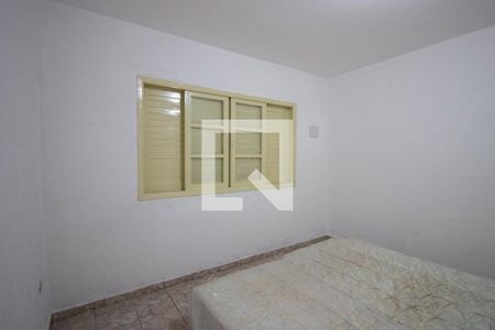 Casa à venda com 180m², 3 quartos e 2 vagas Casa à venda com 180m², 3 quartos e 2 vagasSuite
