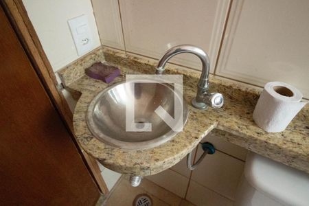 Casa à venda com 180m², 3 quartos e 2 vagas Casa à venda com 180m², 3 quartos e 2 vagasPia