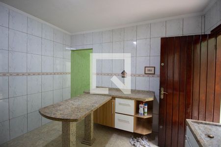 Casa à venda com 180m², 3 quartos e 2 vagas Casa à venda com 180m², 3 quartos e 2 vagasCozinha