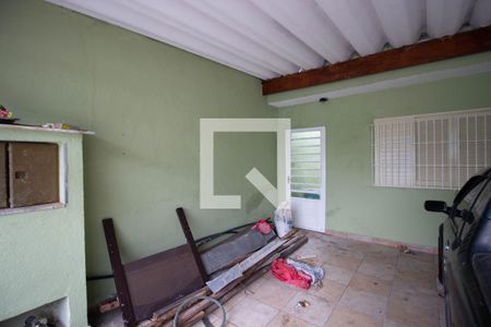 Casa à venda com 180m², 3 quartos e 2 vagas Casa à venda com 180m², 3 quartos e 2 vagasGaragem