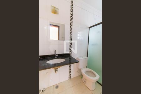 Casa à venda com 110m², 3 quartos e 2 vagasBanheiro da Suíte