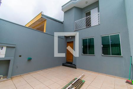 Casa à venda com 110m², 3 quartos e 2 vagasGaragem