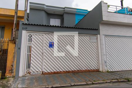 Casa à venda com 110m², 3 quartos e 2 vagasFachada