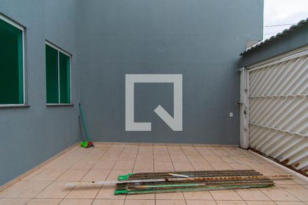 Casa à venda com 110m², 3 quartos e 2 vagasGaragem