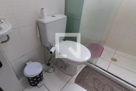 Apartamento para alugar com 48m², 2 quartos e 1 vaga Apartamento para alugar com 48m², 2 quartos e 1 vagaDetalhe do banheiro