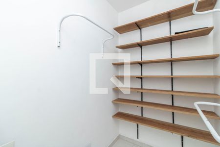 Apartamento para alugar com 70m², 2 quartos e 1 vagaDespensa