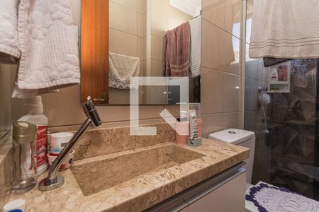 Banheiro de apartamento à venda com 1 quarto, 107m² em Santana, Porto Alegre