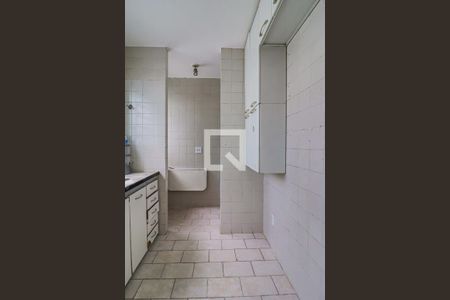 Cozinha e Área de Serviço  de apartamento para alugar com 2 quartos, 45m² em Santa Cruz, Belo Horizonte