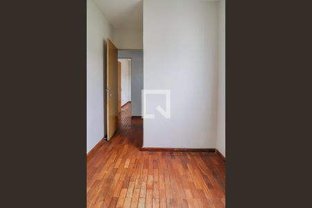 Quarto 2 de apartamento para alugar com 2 quartos, 45m² em Santa Cruz, Belo Horizonte