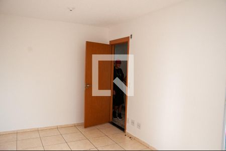 Sala de apartamento para alugar com 2 quartos, 50m² em Chácaras Reunidas Santa Terezinha, Contagem
