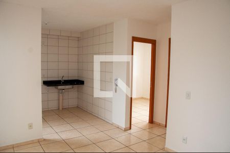 Sala de apartamento para alugar com 2 quartos, 50m² em Chácaras Reunidas Santa Terezinha, Contagem