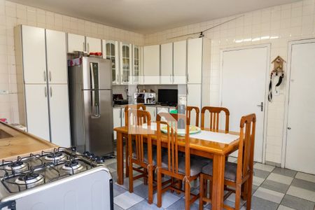 Apartamento à venda com 160m², 3 quartos e sem vagaCozinha