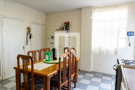 Apartamento à venda com 160m², 3 quartos e sem vagaCozinha