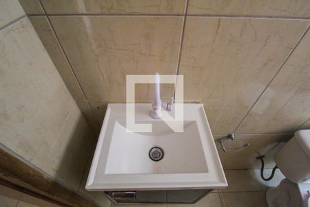 Casa de condomínio para alugar com 30m², 1 quarto e sem vagaBanheiro