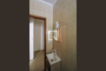 Casa de condomínio para alugar com 30m², 1 quarto e sem vagaBanheiro