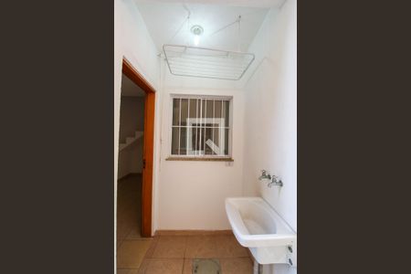 Casa de condomínio para alugar com 30m², 1 quarto e sem vagaÁrea de Serviço