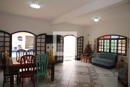 SALA de casa para alugar com 5 quartos, 350m² em Canto do Forte, Praia Grande