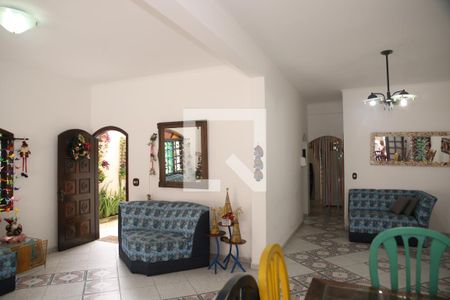 SALA de casa para alugar com 5 quartos, 350m² em Canto do Forte, Praia Grande