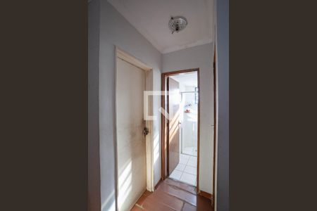 Corredor de apartamento à venda com 2 quartos, 55m² em Santa Monica, Belo Horizonte