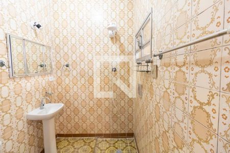 Banheiro de casa para alugar com 1 quarto, 36m² em Vila Regente Feijó, São Paulo