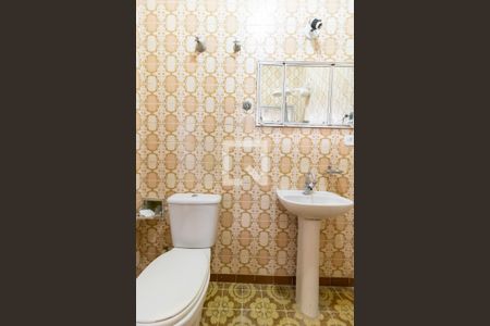 Banheiro de casa para alugar com 1 quarto, 36m² em Vila Regente Feijó, São Paulo