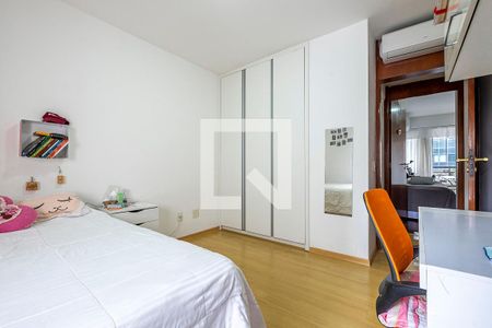 Apartamento à venda com 185m², 4 quartos e 3 vagasSuíte 2