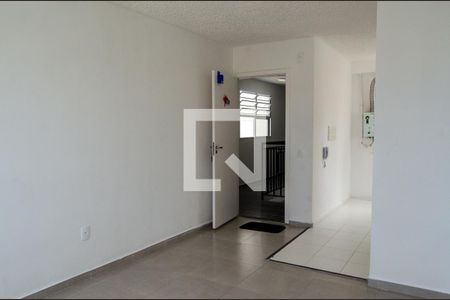 sala de apartamento para alugar com 2 quartos, 43m² em Vargem Pequena, Rio de Janeiro