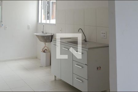 Apartamento para alugar com 43m², 2 quartos e 1 vaga Apartamento para alugar com 43m², 2 quartos e 1 vagaCozinha e área de serviço