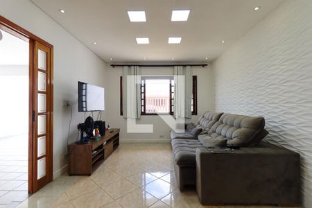 Casa para alugar com 130m², 3 quartos e 3 vagas Casa para alugar com 130m², 3 quartos e 3 vagasSala