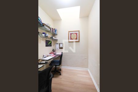 Casa para alugar com 130m², 3 quartos e 3 vagas Casa para alugar com 130m², 3 quartos e 3 vagasEscritório