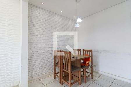 Casa para alugar com 130m², 3 quartos e 3 vagas Casa para alugar com 130m², 3 quartos e 3 vagasCopa