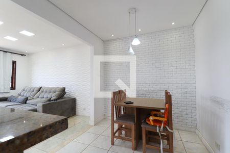 Casa para alugar com 130m², 3 quartos e 3 vagas Casa para alugar com 130m², 3 quartos e 3 vagasCopa