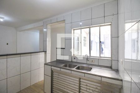 Casa à venda com 140m², 5 quartos e 1 vaga Casa à venda com 140m², 5 quartos e 1 vagaCozinha