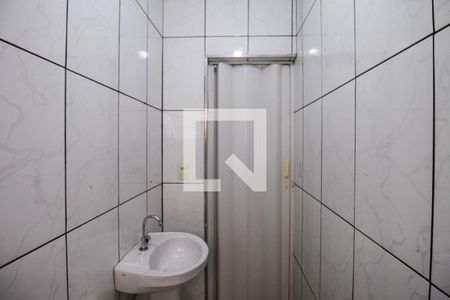 Casa à venda com 140m², 5 quartos e 1 vaga Casa à venda com 140m², 5 quartos e 1 vagaBanheiro