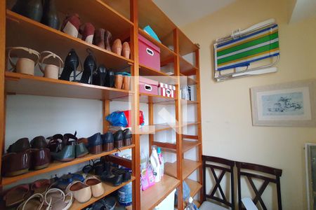 Apartamento à venda com 73m², 2 quartos e 1 vaga Apartamento à venda com 73m², 2 quartos e 1 vagaQuarto de Serviço