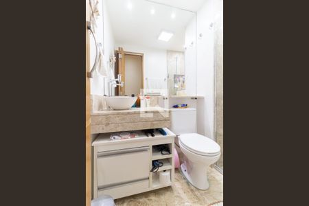 Apartamento à venda com 48m², 2 quartos e 1 vaga Apartamento à venda com 48m², 2 quartos e 1 vagaBanheiro