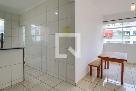 Sala  de apartamento para alugar com 2 quartos, 55m² em Santo Antônio, Belo Horizonte